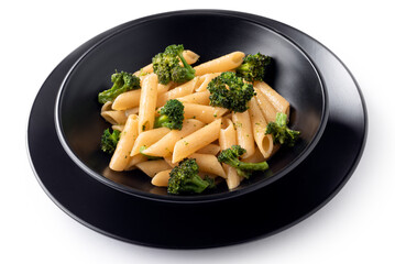 Piatto di pasta con broccoli isolato su fondo bianco, cucina Italiana 