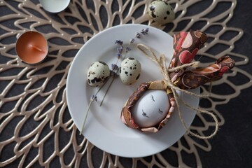 Easter bunny paper gift egg wrapping diy idea.