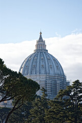 Fototapeta na wymiar Dôme au Vatican