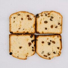 pieces of cake with raisins 