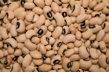 raw overhead black eyed peas heap beans ingredient uncooked pile washed recipe cooking display food background