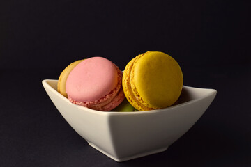 macaroons in a bowl