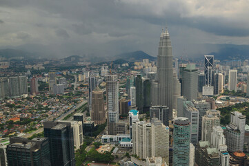 Fototapeta na wymiar Kuala Lumpur Skyline with Petronas Twin Towers