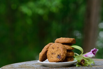 chocolate chip cookies