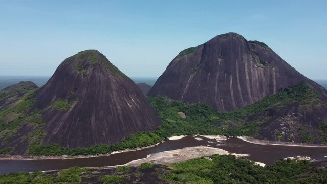 MAVICURE Y SUS INCREIBLES VISTAS DE LA SELVA