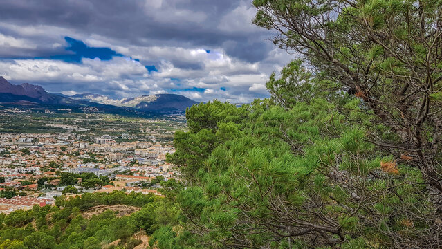 Puig Campana y Playa del Albir zona Residencial desde Sierra Helada.