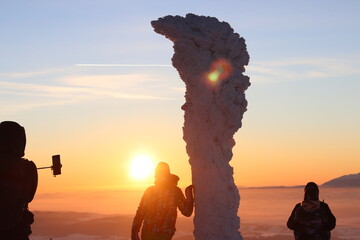 Wschód słońca na Babiej Górze, Beskid Żywiecki, widok na Tatry