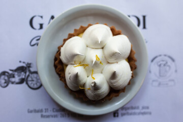 lemon pie with toasted chantilly cream peaks