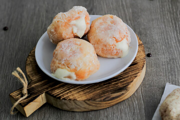Bomboloni cake is sweet and high in carbohydrates.