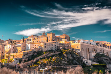 Obraz premium View from the Tagus river towards the historical center of Toledo