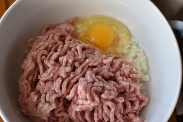 Minced meat with egg