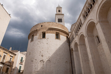 Fototapeta na wymiar Bari. Basilica Cattedrale Metropolitana di San Sabino