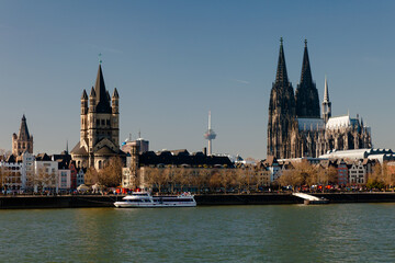 Fototapeta na wymiar Cologne architecture