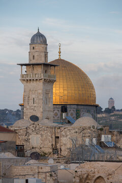 Dome on the rock El-Ghawanima minaret in Jerusalem - vertical image