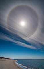 Sun halo, optical phenomenon produced by light