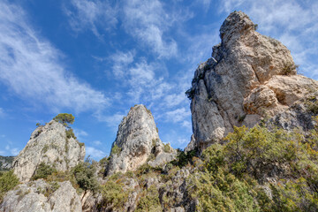Fototapeta premium Chaos dolomitique dans le cirque de Mourèze - département de l'Hérault en Occitanie