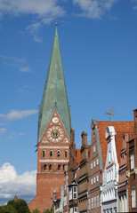Obraz premium Altstadt und Johanniskirche in Lüneburg