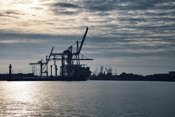 Fototapeta na wymiar Hamburger Hafen