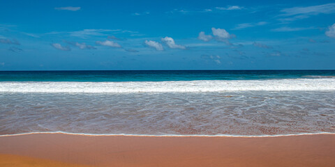 Beach and sea - Praia de Fernando de Noronha no Brasil - 