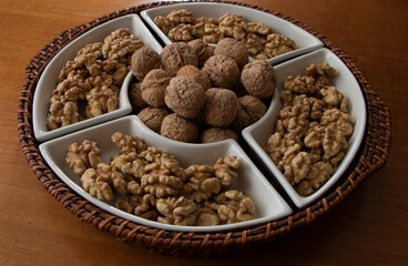 Tray of butterfly nuts for meetings