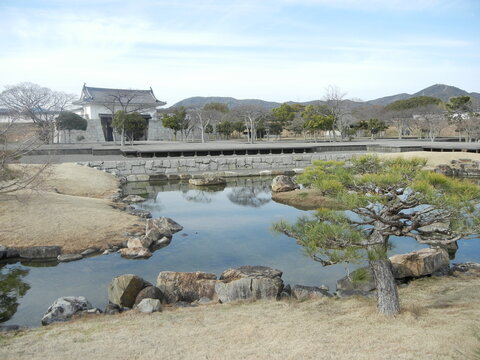 Honmaru-teien Japanese Garden in Banshu-Ako-jyoseki-koen Park, the site of Ako-jyo Castle in Ako City In Hyogo Oref, in Japan 日本の兵庫県赤穂市にある播州赤穂城跡公園の本丸庭園