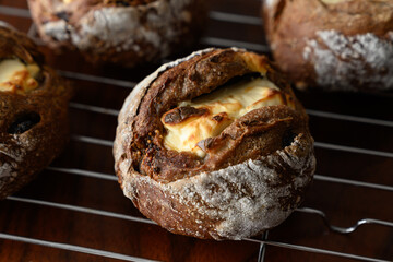 チーズ入りライ麦全粒粉パン