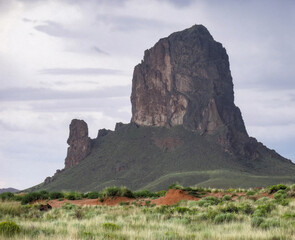 Monument Valley, Arizona, Utah, USA, Sentinel Mesa, West Mitten Butte, East Mitten Butte Merrick...
