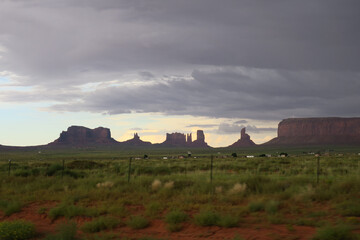 Monument Valley, Arizona, Utah, USA, Sentinel Mesa, West Mitten Butte, East Mitten Butte Merrick...