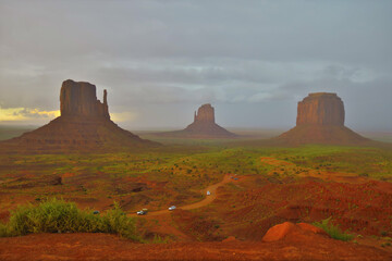 Monument Valley, Arizona, Utah, USA, Sentinel Mesa, West Mitten Butte, East Mitten Butte Merrick Butte