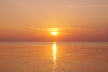 モルディブ　ディフューシ島の夕日