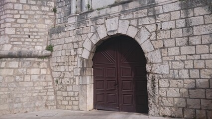 Fototapeta na wymiar old church door
