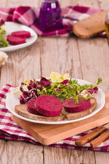 Beetroot veggie burger.