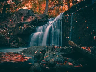 Abwaschbare Fototapete Wasserfälle Kleiner Wasserfall