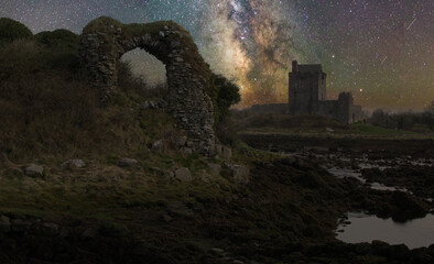 Milky-way over Dunguaire Castle at Kinvara bay in county Galway, Ireland  © Hq Visual Studio