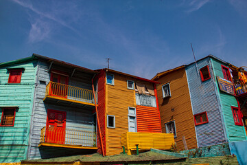 Típica arquitectura de Caminito, La Boca, Buenos Aires, Argentina. Casas Coloridas de chapa...