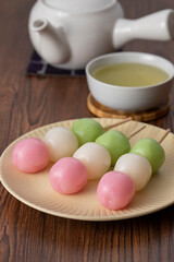 三色団子　団子