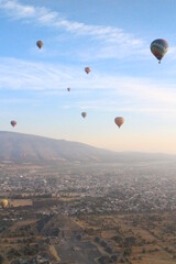 Teotihuacan baloon