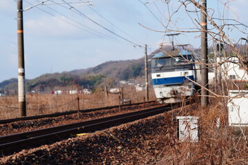 ＪＲ山陽本線を走る電車の写真