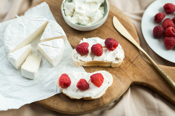 aesthetic breakfast camembert, cream cheese and raspberries