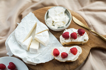aesthetic breakfast camembert, cream cheese and raspberries