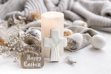 Happy Easter background with pastel-colored decor details. © puhimec