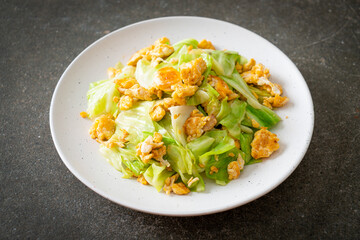 homemade stir-fried cabbage with egg