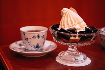 cream with chocolate