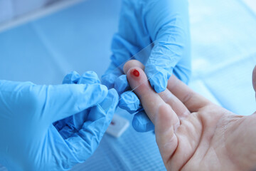 Doctor takes blood sample of patient serological test for PRP blood antibodies - obrazy, fototapety, plakaty
