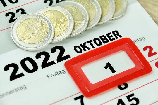 Mindestlohn in Deutschland am 1. Oktober 2022 und 12,00 Euro mit Kalender