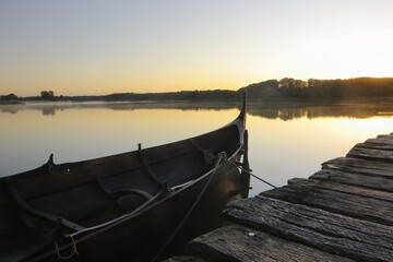 Obraz premium Wikingerboot am Steg