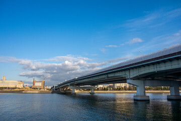 bridge over the river thames
