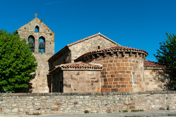 Fototapeta na wymiar Église Romane , San Cipriano , Bolmir, région de Castille et León, Espagne