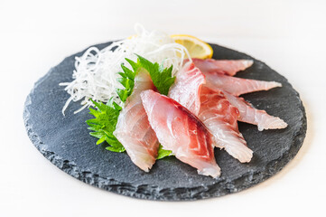 長崎県産天然イサキの刺し身