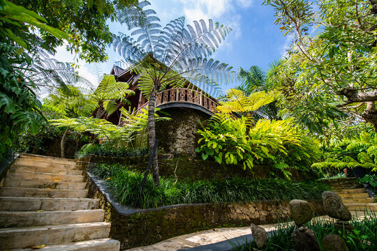 garden and bungalow at luxury resort in Bali